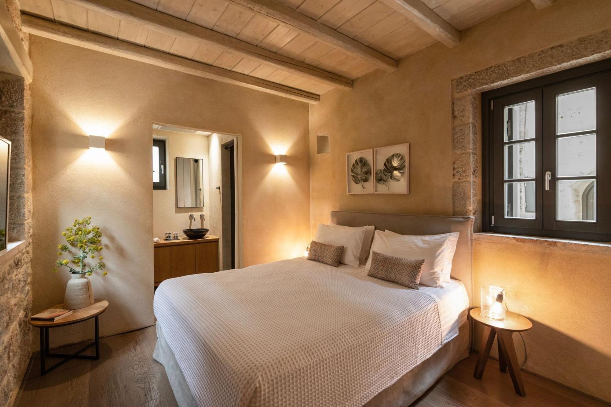 Korona Boutique Hotel 奥伊蒂龙 外观 照片