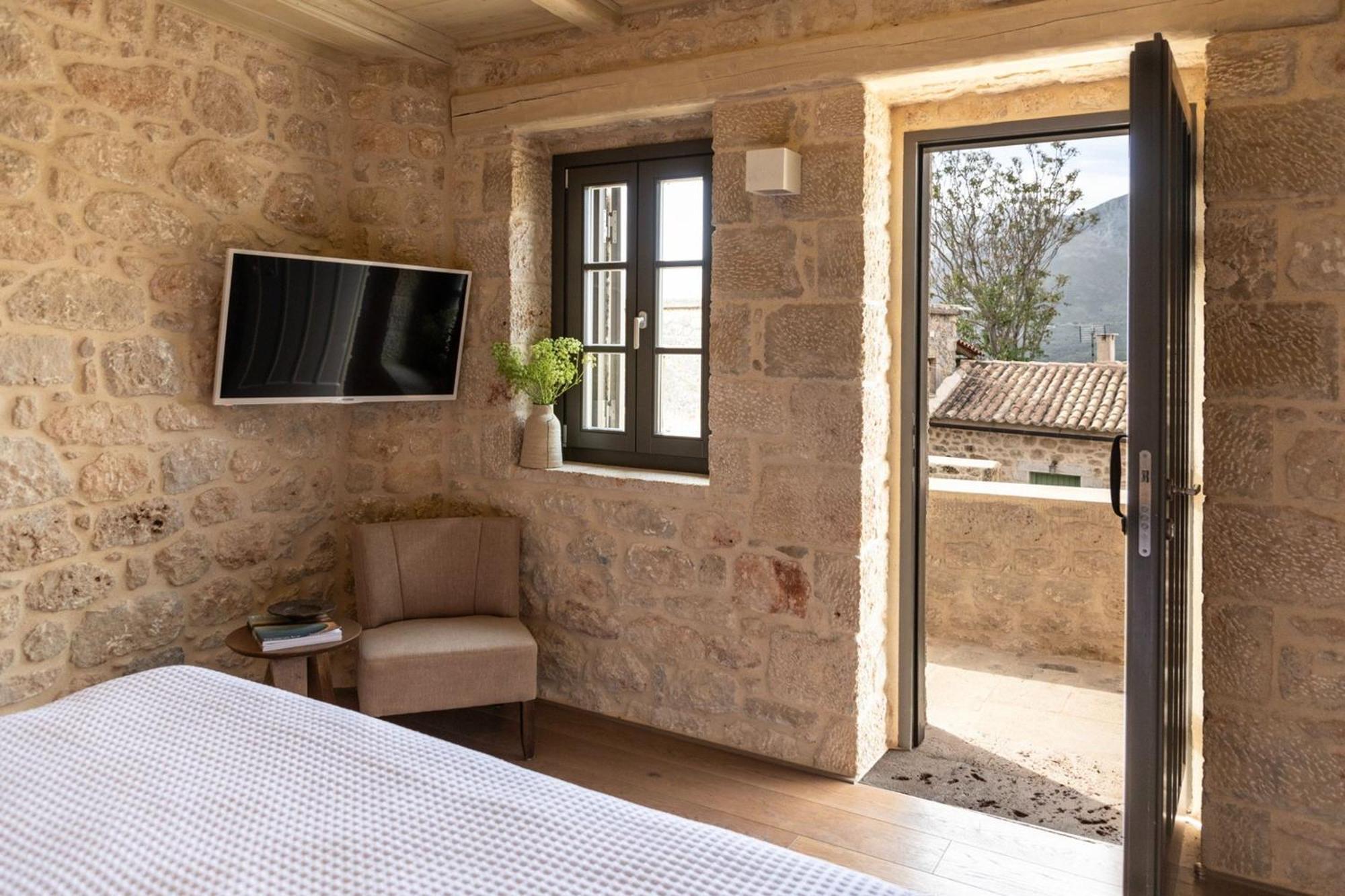 Korona Boutique Hotel 奥伊蒂龙 外观 照片