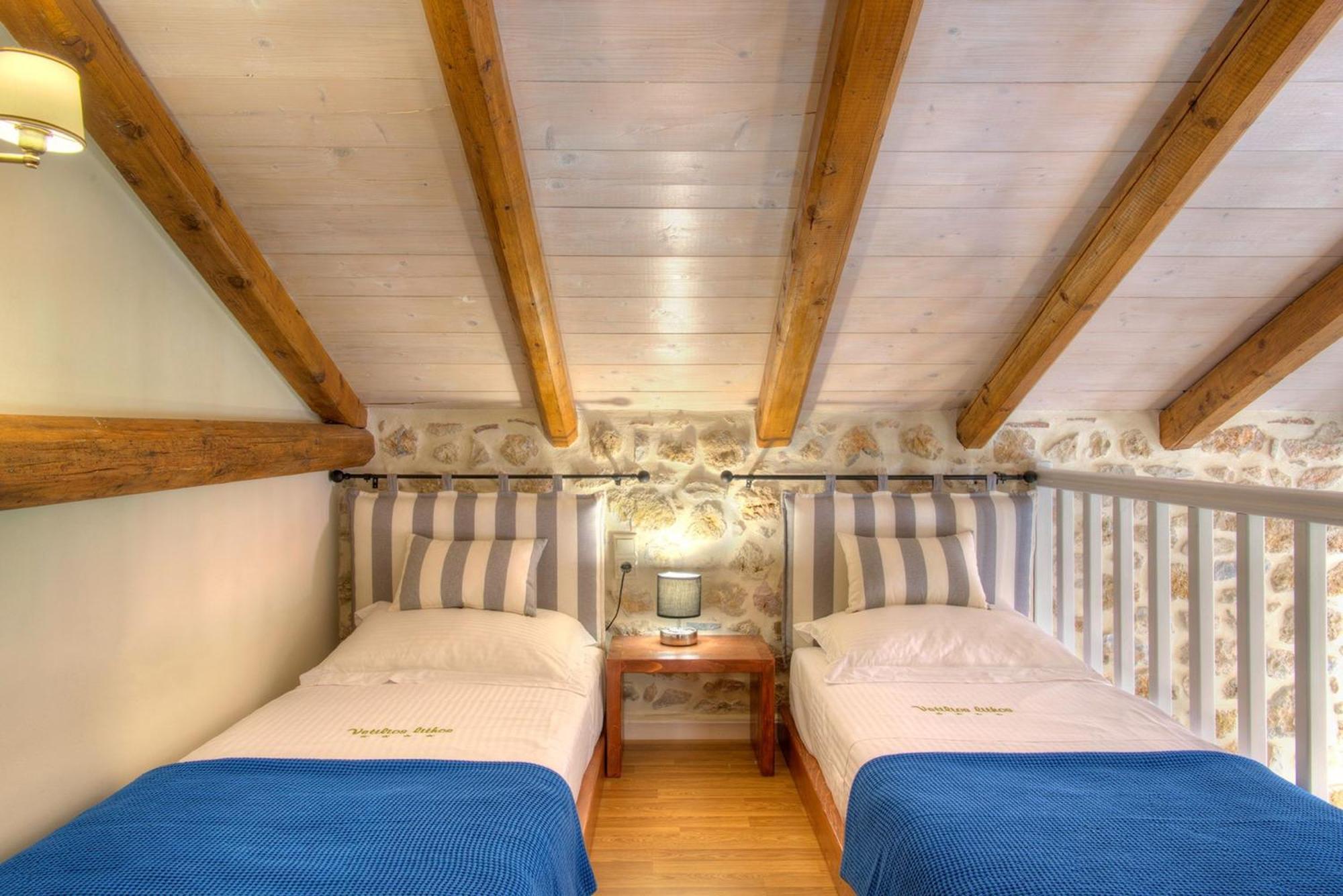 Korona Boutique Hotel 奥伊蒂龙 外观 照片